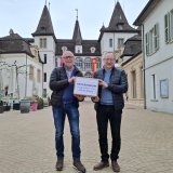 Les opposants à la patinoire de Sierre ont déposé ce lundi les signatures pour le référendum